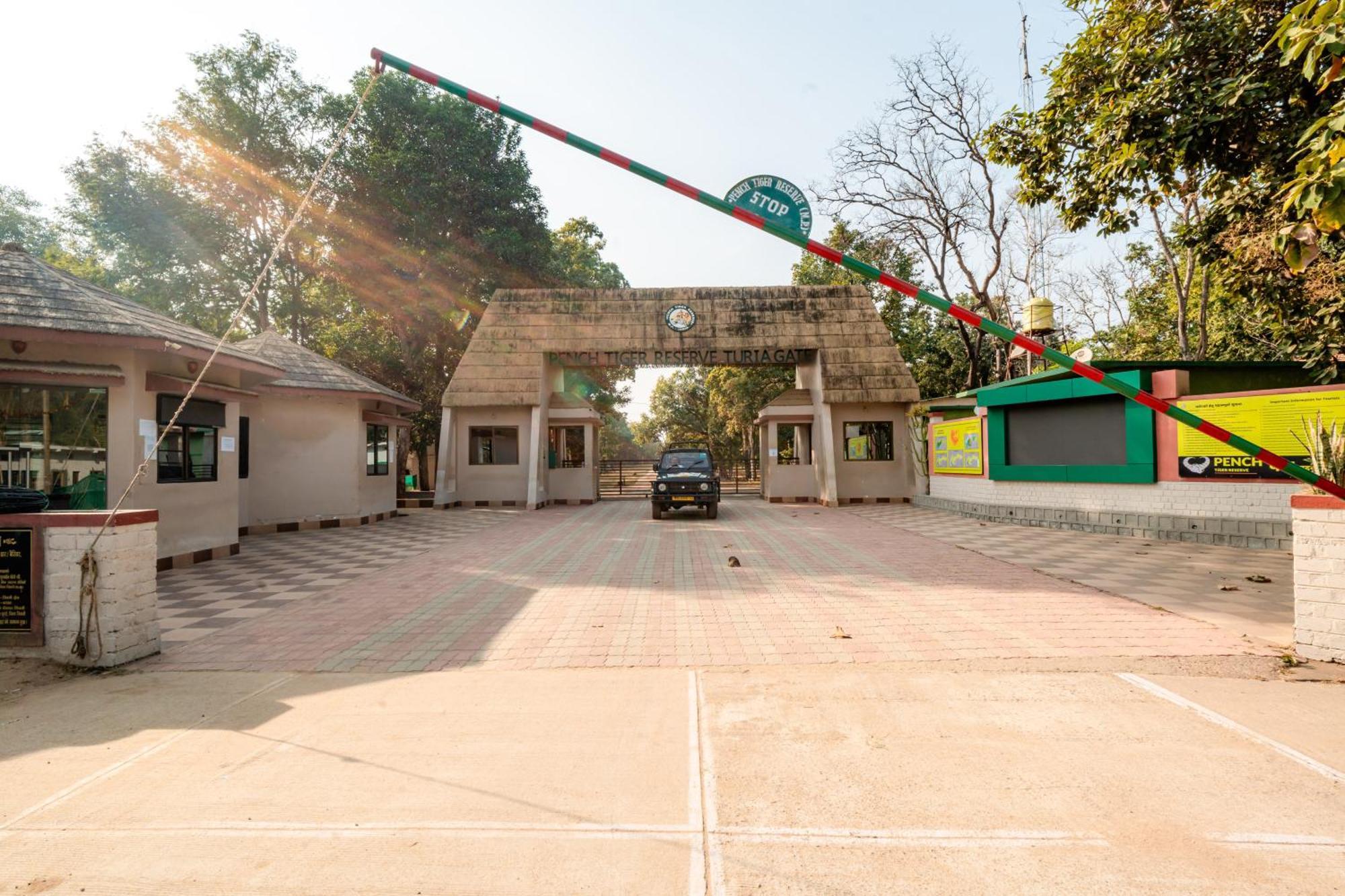 Treebo Premium Mowgli'S Den, Pench Hotel Khawāsa Exterior foto