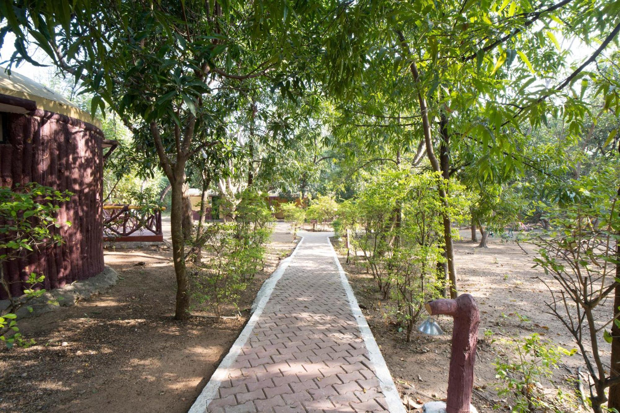 Treebo Premium Mowgli'S Den, Pench Hotel Khawāsa Exterior foto